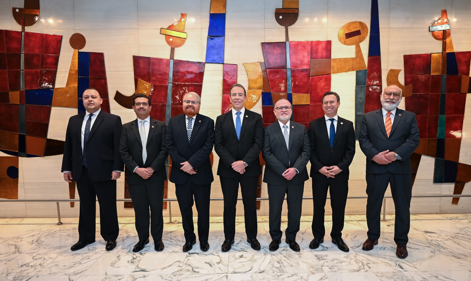 Inauguración de la exposición “El paisaje guatemalteco: Colección Pinacoteca del Banco de Guatemala”